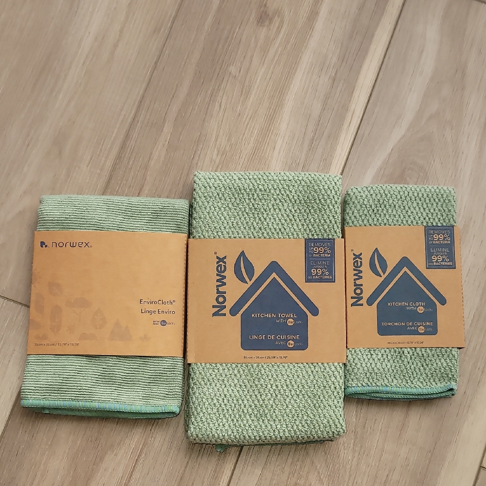 Norwex Mint Green Cleaning Set